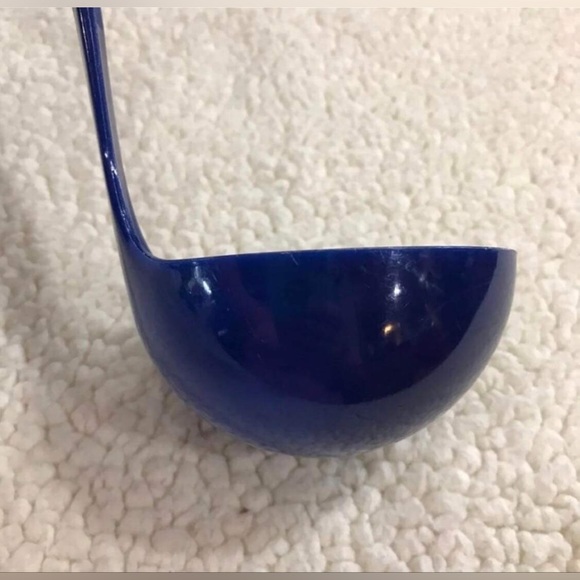 Tupperware Blue Serving Ladle Large Soup Stew Chili Sauce Spoon 13” Length - Picture 2 of 14